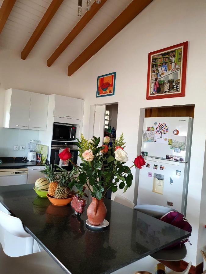 Deux Chambres Et Deux Salles De Bain Dans La Maison De Michelle L'Amirade Grande Anse  Exteriör bild